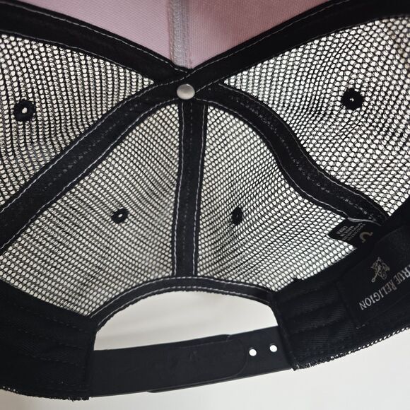 True Religion Pink w/ Black Mesh Adjustable Snapback Trucker Hat Cap One Size - Picture 7 of 12